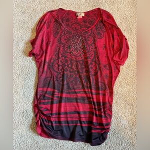 Red and Black Patterned Tshirt